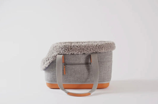 Graue Hundetasche mit Fell