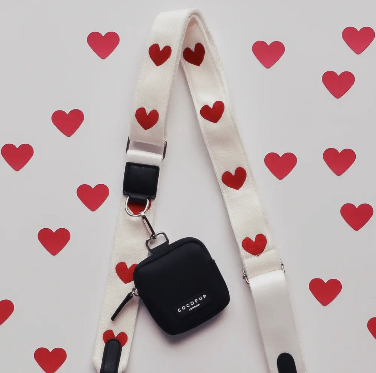 Taschengurt umarmungen Herz gestrickt