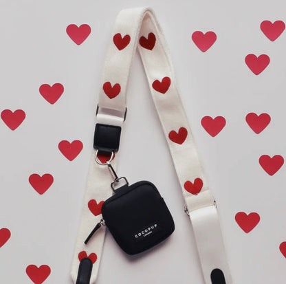 Taschengurt umarmungen Herz gestrickt